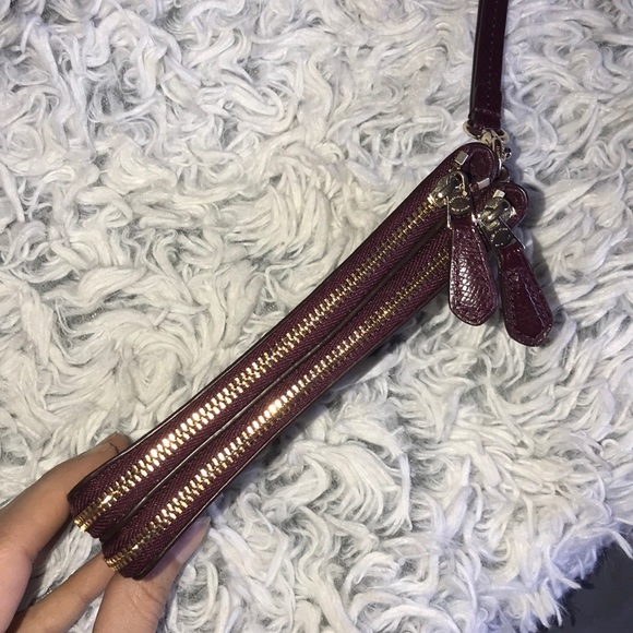 Coach wristlet - Picture 3 of 4